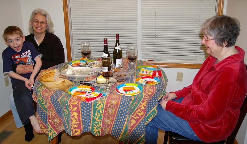 2010-03-13 Jamies Birthday at Grandmas 01.JPG